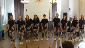 На Волне. Clapa y'o hand