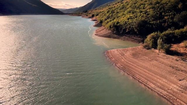 📍Зонкарское водохранилище - одно из самых известных мест отдыха в Южной Осетии