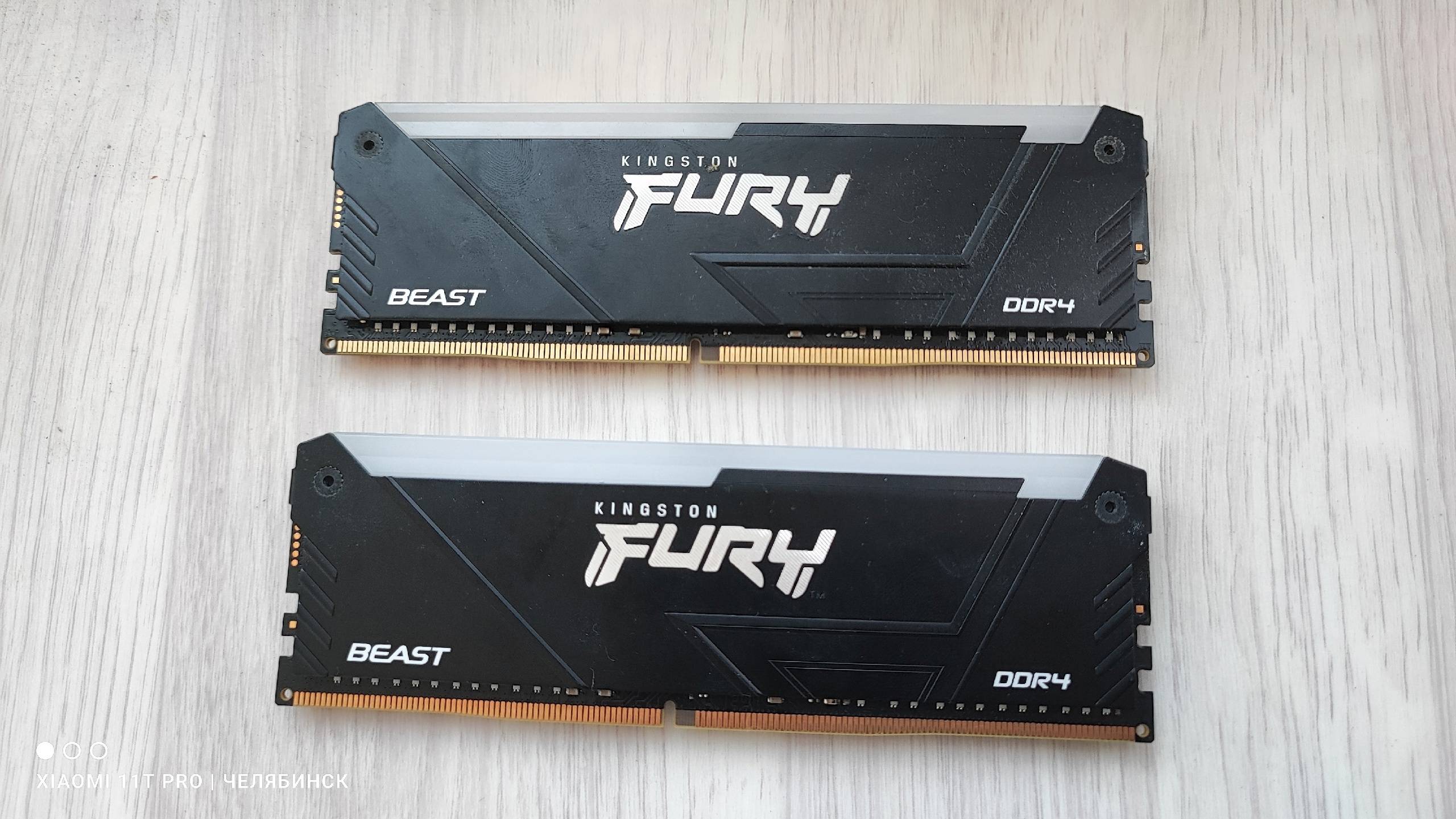 Оперативная память Kingston Fury Beast Black RGB 32Gb DDR4 3200Мгц ( 5.900 ₽ - Продан )
