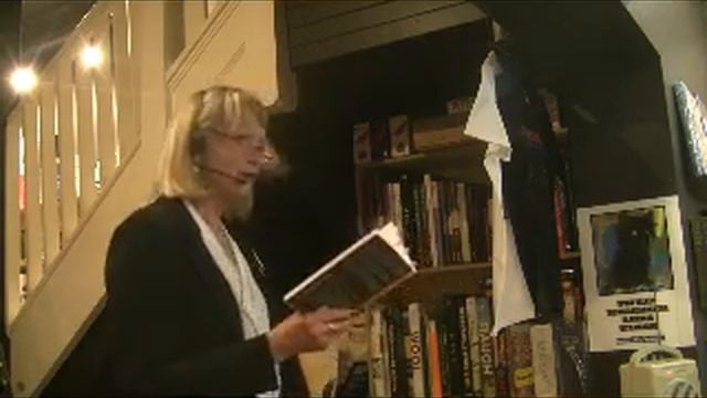 White Woman Black Art Book Reading смотреть онлайн