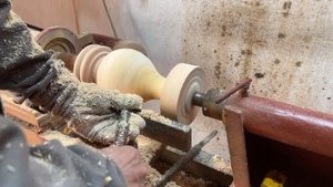 Технологии, обработка дерева, токарный станок