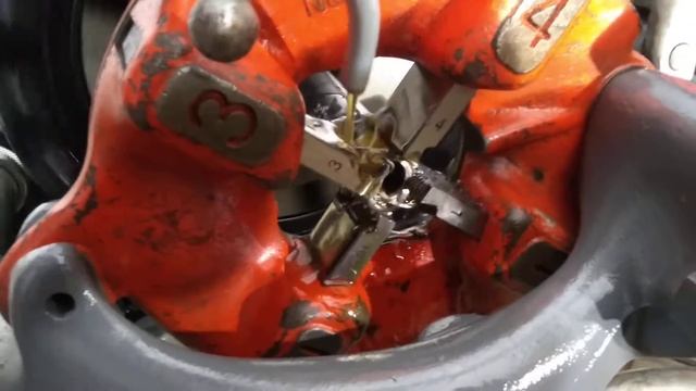 Ridgid 300 Pipe Threader R243-B смотреть онлайн