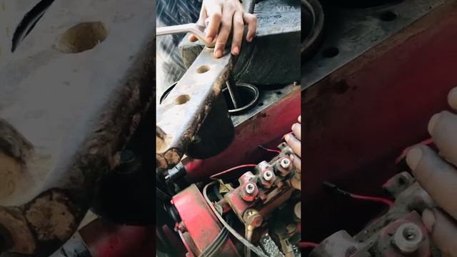 Cylinder liner fitting देसी जुगाड़ смотреть онлайн