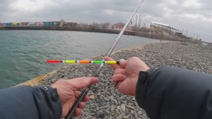 Весенняя рыбалка на черном море. Проверяем клев в марте 2025 года