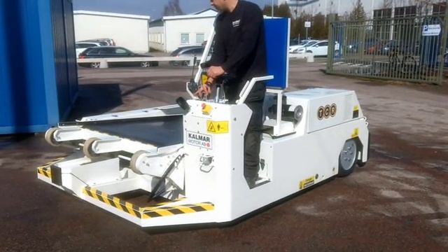 Kalmar Motor CT2000 Mini Transporter for baggage containers смотреть онлайн