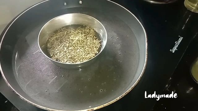 മുടി തഴച്ചു വളരാൻ റോസ്മേരി |How to make rosemary oil for hair growth|Rosemary oil for hair growth