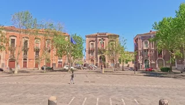 Катания, СИЦИЛИЯ. Пешая экскурсия 4K  Видео с эффектом присутствия и субтитрами [4K60 кадров в секун