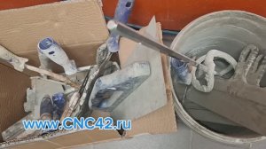 Очистка строительного инструмента методом виброгалтовки