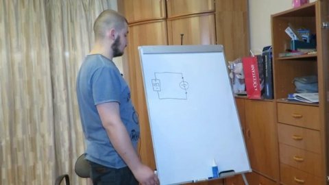 Как зарядить мотоаккумулятор