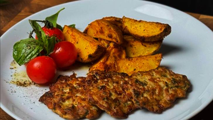 Проще не бывает! Рубленые куриные котлеты с картошкой по-деревенски – вкус детства за 30 минут!
