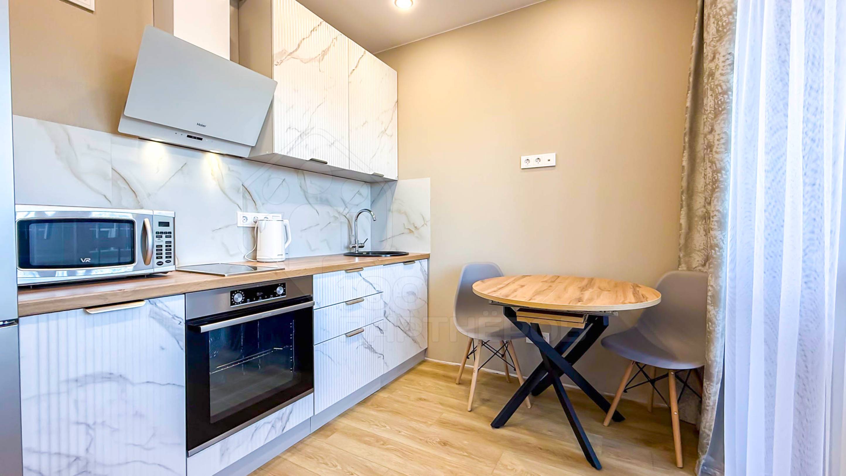 Рум-тур по студии в аренду ЖК Художник смотреть онлайн