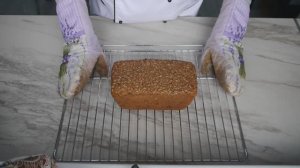 Ржаной хлеб с семечками из цельнозерновой муки. На закваске.