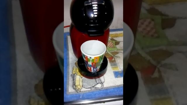 Cafeteira Dolce Gusto Mini Me(Café au Lait) смотреть онлайн
