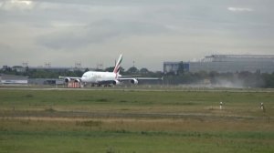 AIRBUS A380 CLOUD CUTTING + A380 head-on LANDING + DEPARTURE (4k)