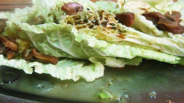 Фаршированные листья пекинской капусты