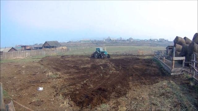 Т 40 зверь!!! Чистит навоз лопатой т 150