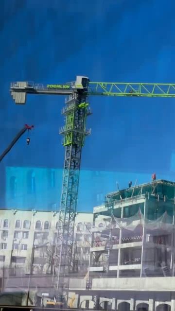 Треугольный небоскреб смотреть онлайн