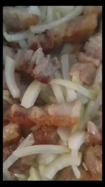 😋 Классический гуляш из свинины с подливкой на сковороде. Свежанина 🥰 🤪