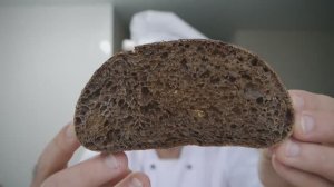 Необычный пшеничный хлеб на закваске. Нарушаю технологию: без опары и без брожения.