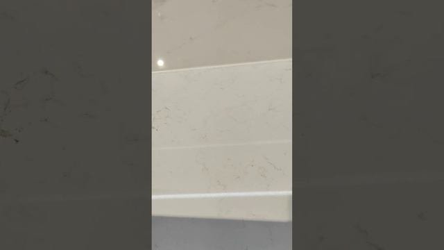 Фартук из керамогранита. После установки столешницы.