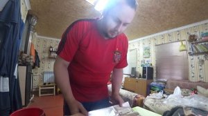 Вкусно жрать))) Запекаю картошку в фольге прямо в камине.