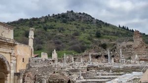 Храм Артемиды Эфесской  в Турции #путешествия #красивые_места #туризм #отдых #экскурсия #обзор