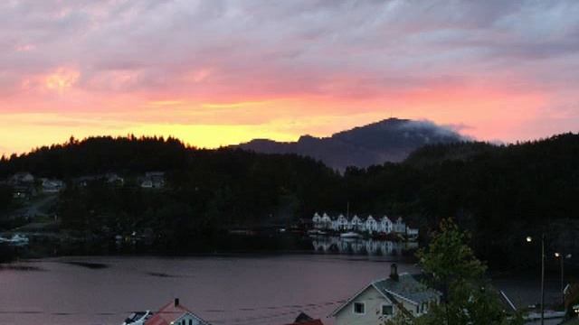 LP cover- Switchblade (by TooReal) смотреть онлайн