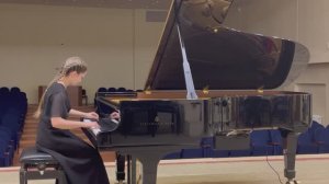 Стоянова Арина. 
С. В. Рахманинов, Сирень, ор.21, 
As-dur