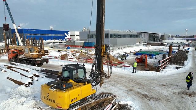 Строительство Многофункционального центра. Московская область, Новорижское шоссе