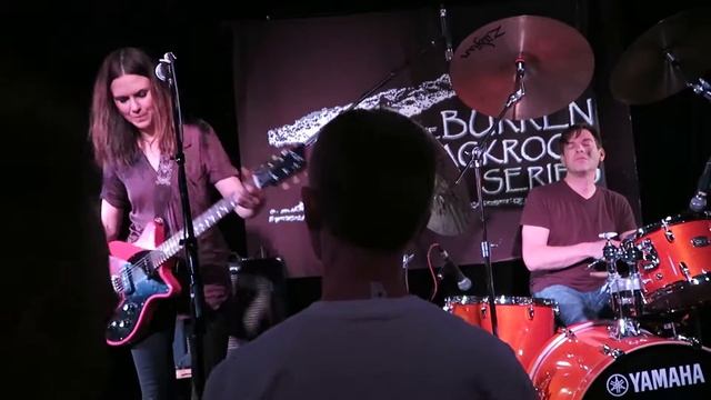 Juliana Hatfield - #14 - Suspended In Time - 5/7/18 - Somerville, MA смотреть онлайн