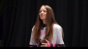 Разборки, Квин vs  ред квин! +хейтеры 😭