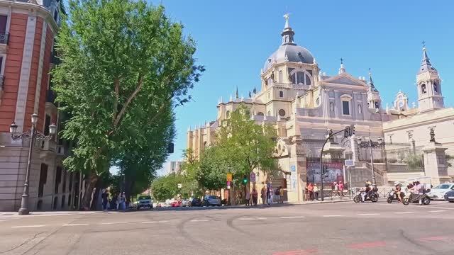 МАДРИД, Испания Пешая экскурсия в формате 4K | Прогулка по городу с подписями [4K/60 кадров в секунд