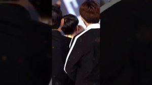 Потанцуем с Ким Тэхёном.. 🕺😊