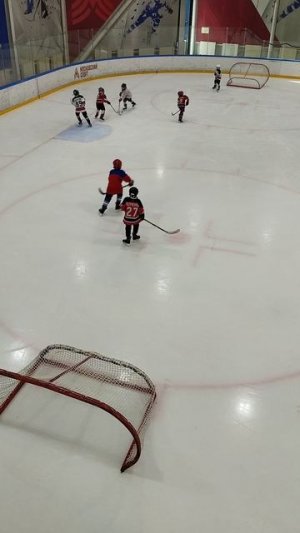 хоккей 🏒 Сашка