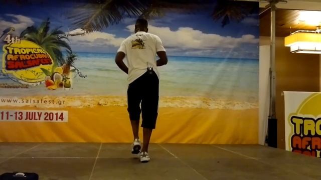 Salsa cubana footwork, salsa suelta  - Juan Jose Ortiz - Afrocuban Salsa festival смотреть онлайн