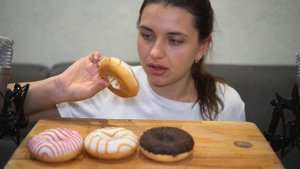 ASMR Donuts/ ASMR eating/Mukbang/ АСМР пончики