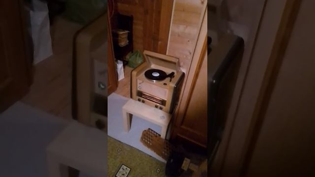 Фокстрот Банджо Вэнд Билли на радиоле Урал-57