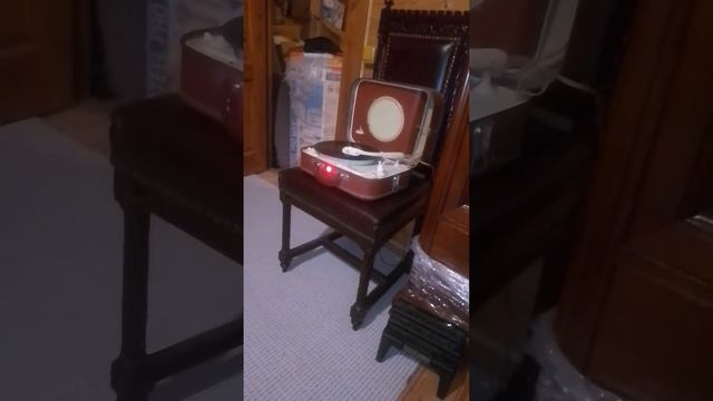 На Каспийском Сером Море ( Краснознаменный Ансамбль под управлением А.Александрова )
