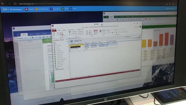 MWC 2016 - HP Elite X3 : HP revient en force avec Windows 10 Mobile смотреть онлайн