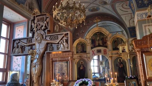 Днесь висит на древе