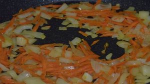 Суп куриный с лапшой