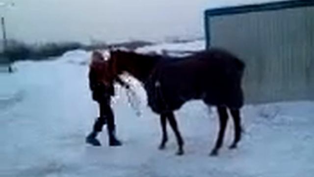 Танцор. Криворукий оператор - мама х) смотреть онлайн