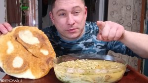 мукбанг/обжор/суп с фрикадельками,домашняя лепёшка/