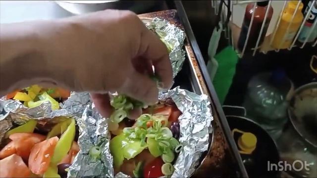 Сёмга запечённая в фольге с овощами смотреть онлайн