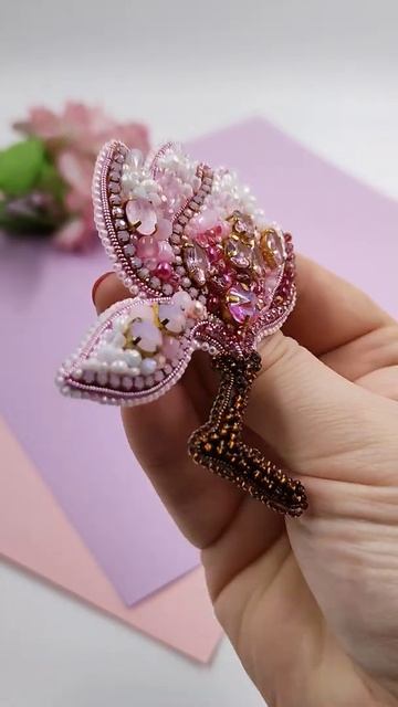 Брошь "Розовая магнолия" смотреть онлайн