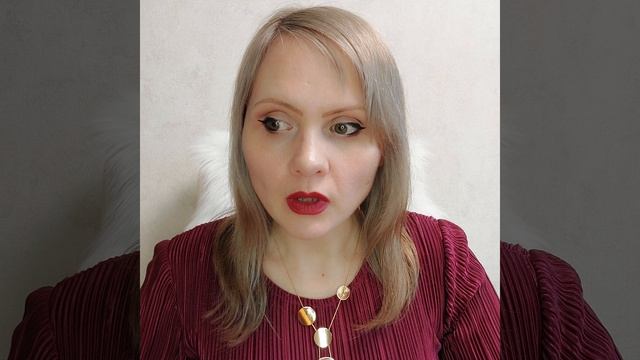 Ребёнок эпизодически пользуется столовыми приборами в 1.5 года.mp4 смотреть онлайн