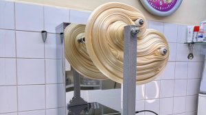 ТЯНУЛЬНАЯ МАШИНА ДЛЯ КАРАМЕЛЬНОГО БАТОНА НА 20 кг