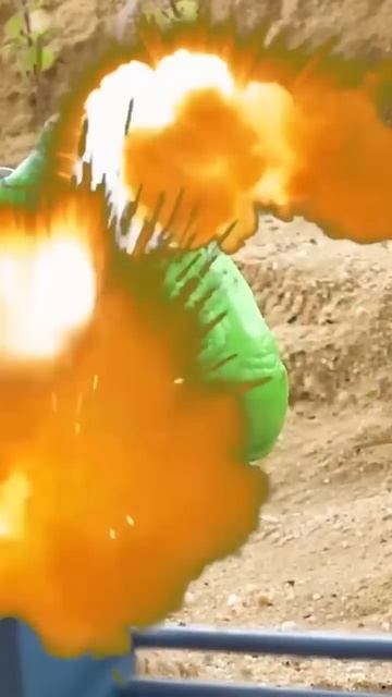 Dinosaur vs Tank - Toys for kids смотреть онлайн