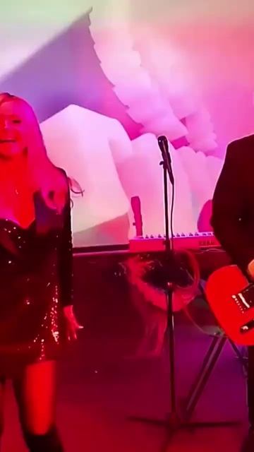 Юля Шереметьева #леди                           а на синем небе облака смотреть онлайн