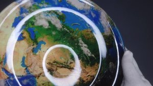 Декоративная тарелка «Планета Земля [25 см]»